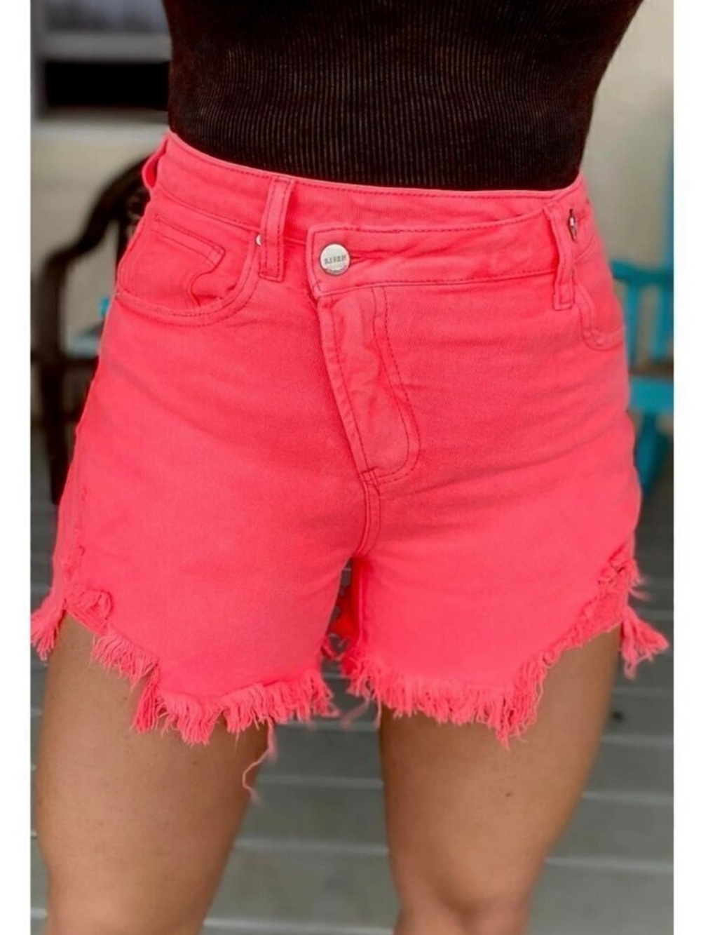 Risen Asymmetrical Distressed Shorts in Coral Pink size small
